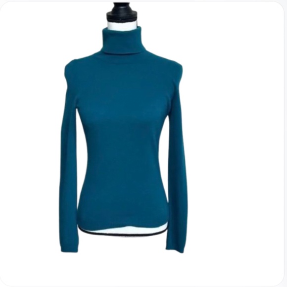 100% Cashmere Bloomingdale's Blue Teal Cashmere Sweater - Picture 1 of 15